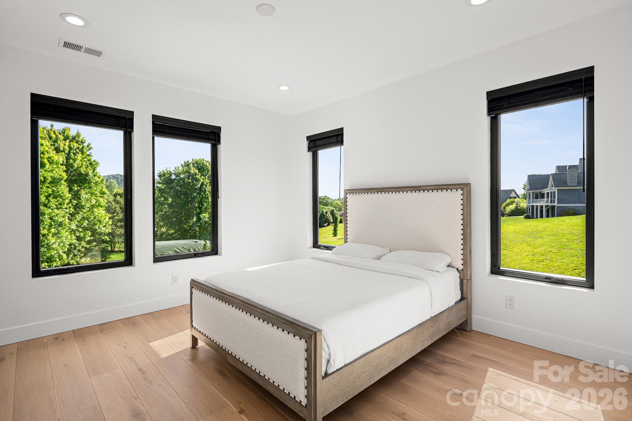 Grand Highlands At Waterford Lakes - Residential