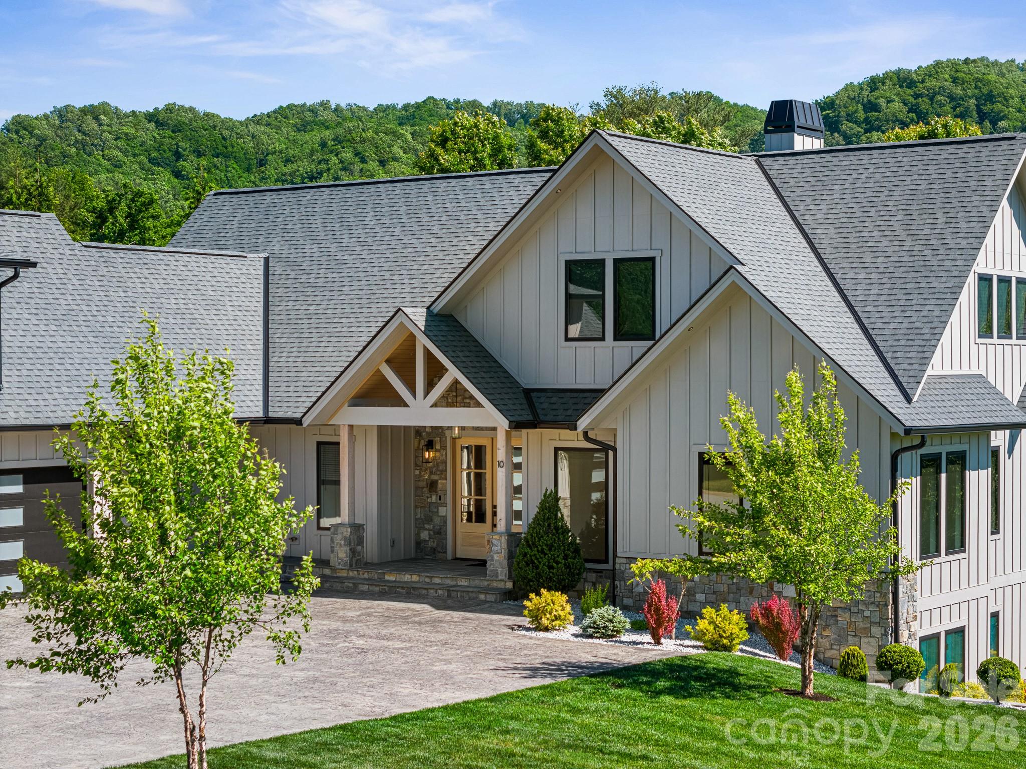 Grand Highlands At Waterford Lakes - Residential