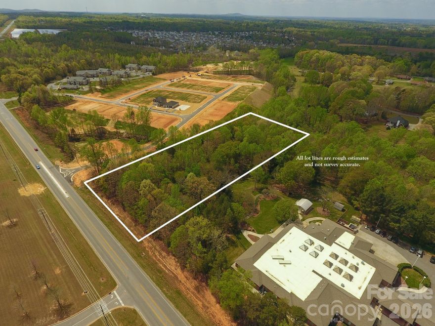 +/- 3.0 acre advertisement for undeveloped residential zoned land (SU-RU).  +/-220 feet of road frontage on Kings Mountain Blvd.  This property has not yet been surveyed for subdivision and would be buyers' responsibility.  Centrally located in the City of Kings Mountain:  +/-2.5 miles from Two Kings Casino and i85, +/-2.3 miles to Ingles Markets and NC Hwy 74, +/- .5 miles to NC Hwy 74 business.  This is a great opportunity to develop very desirable land on a quickly growing corridor between Business 74 and i85.  Located on the same road as Two Kings Casino.