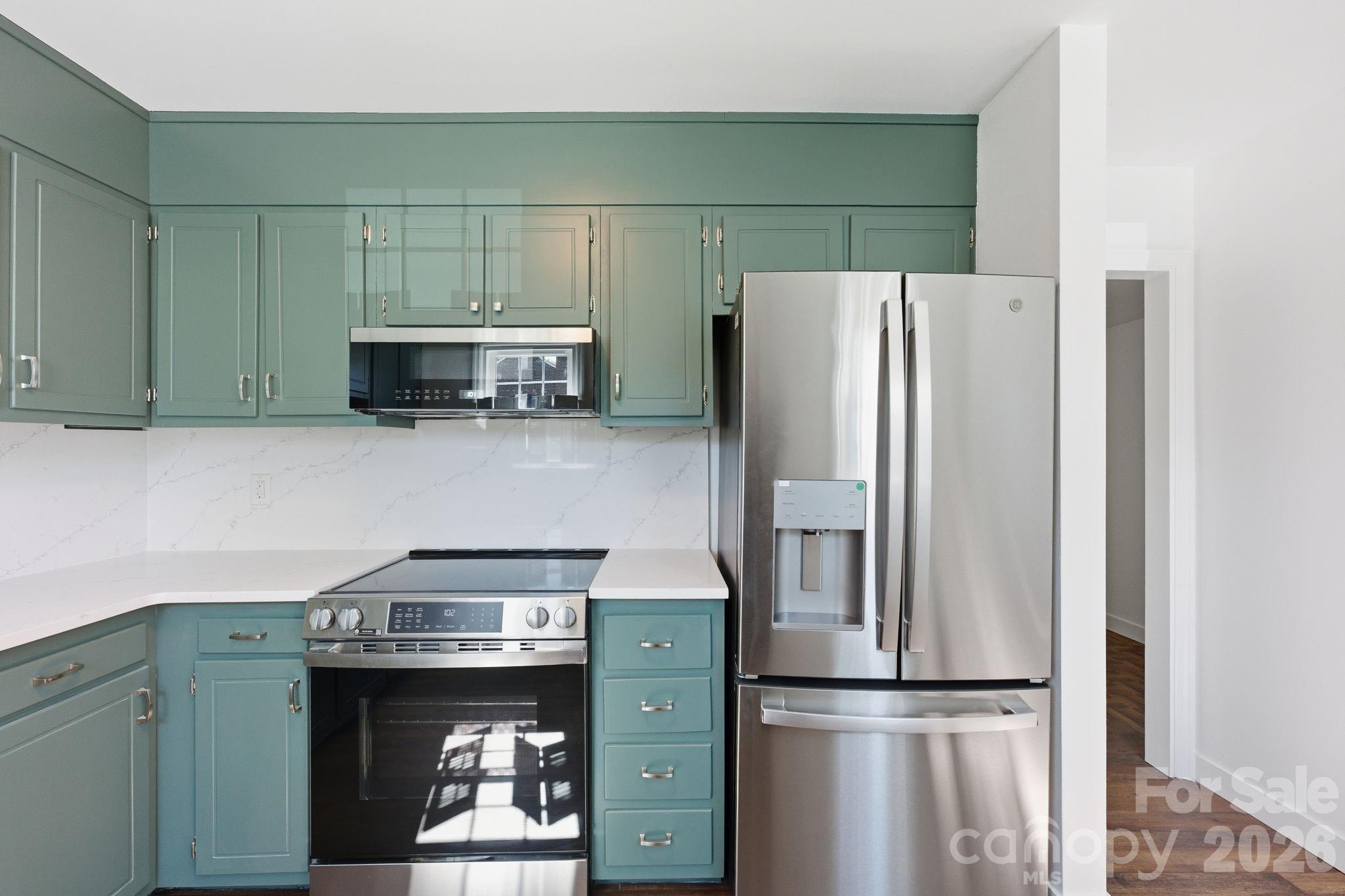 8005 Regent Park Lane