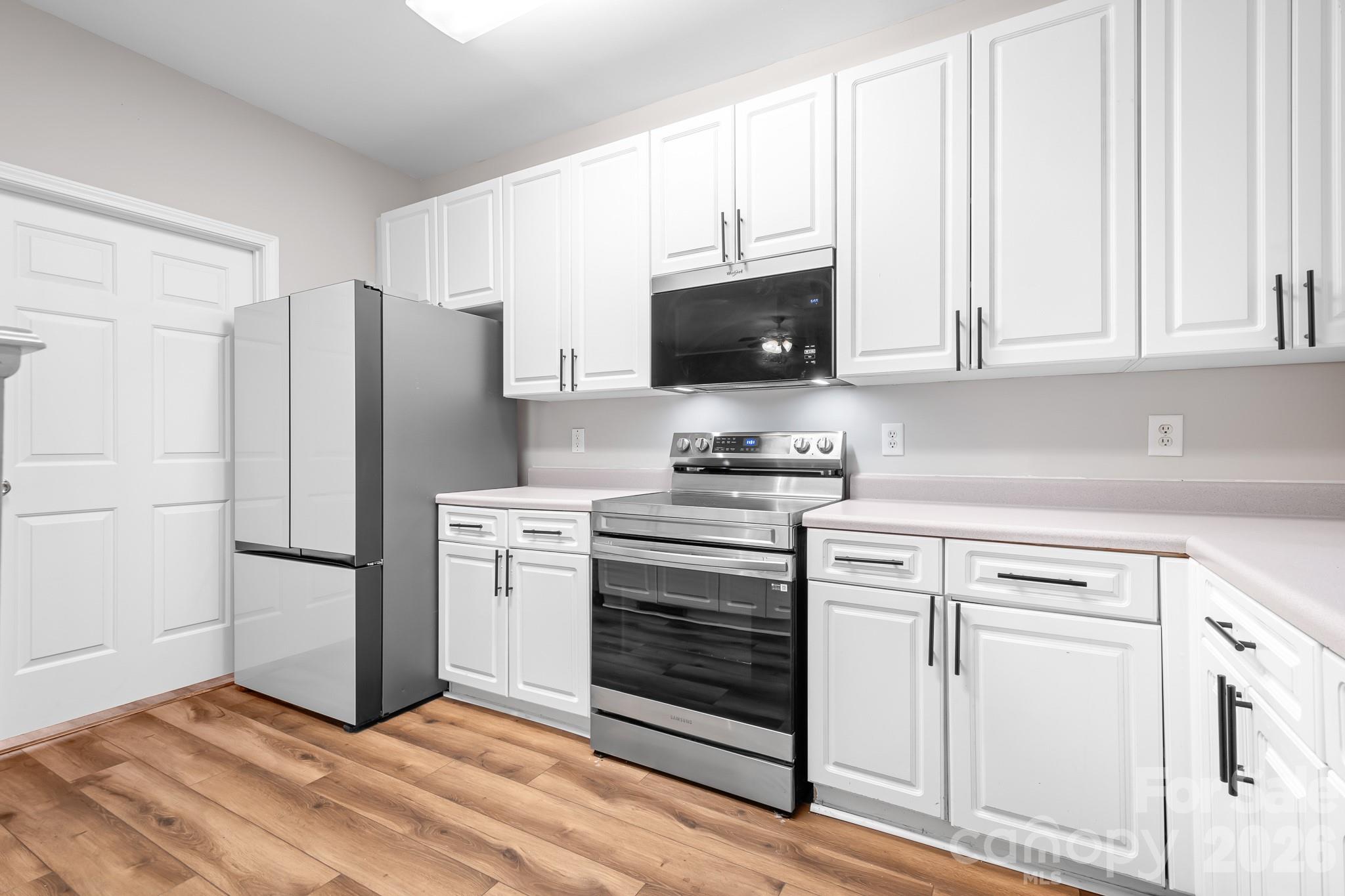 Lakehaven Estates - Residential