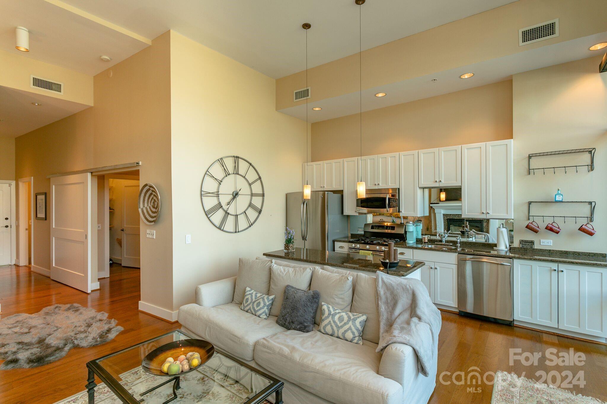 60 North Market - Residential