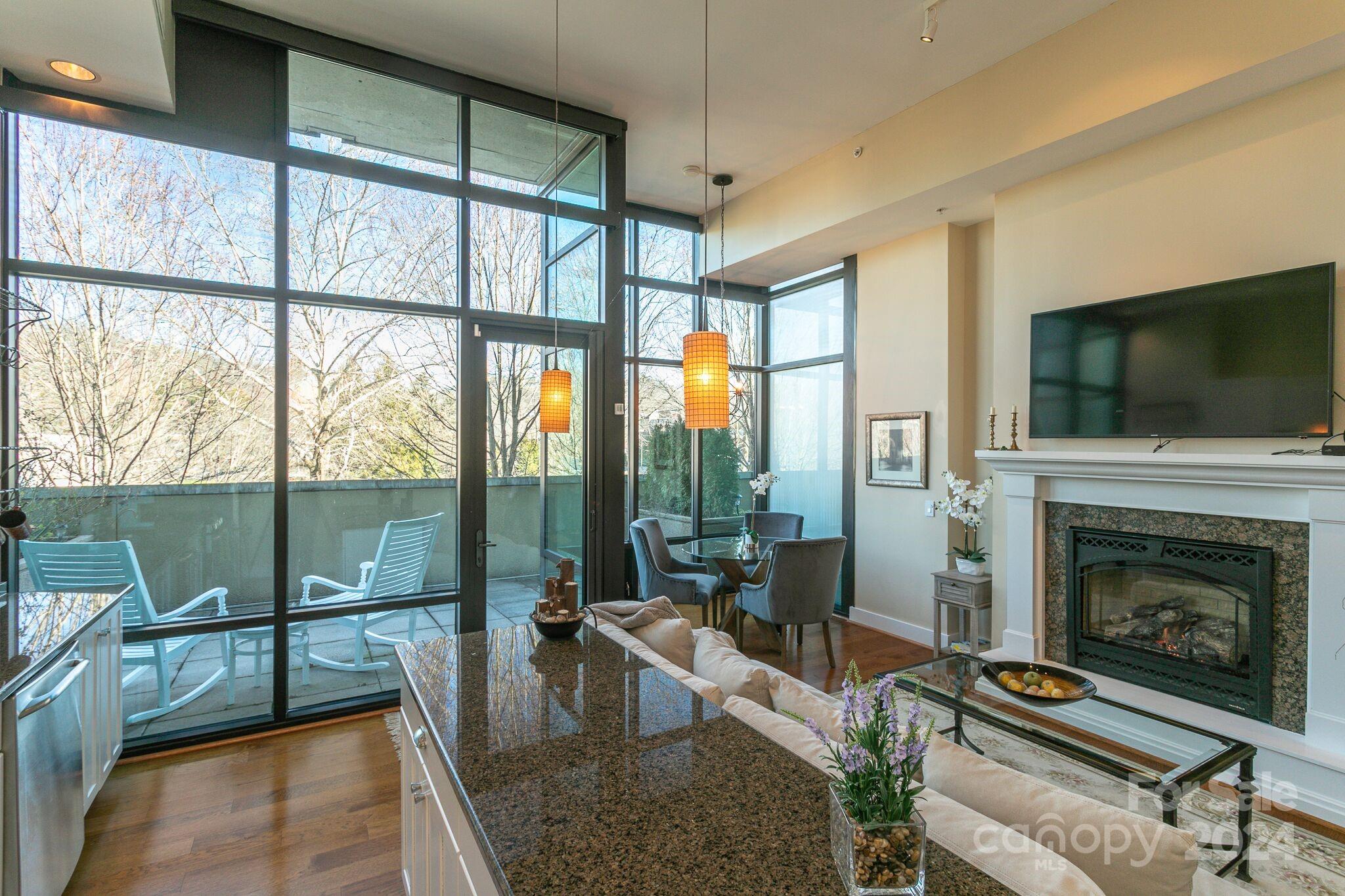 60 North Market - Residential