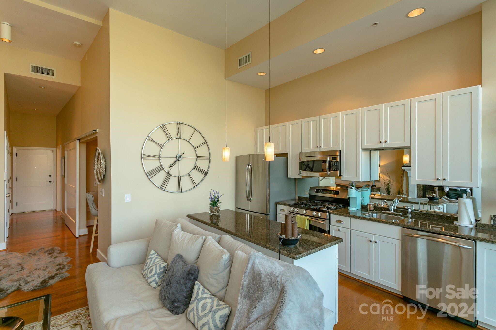 60 North Market - Residential