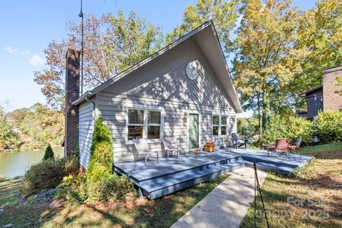 213 Michaels Gap Lane Hickory NC 28601