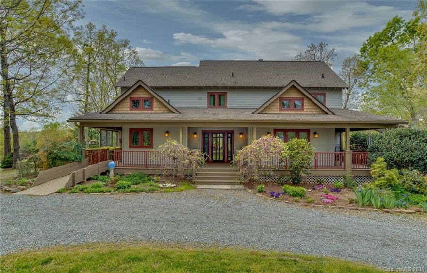 Think Two Feathers Farm - Panoramic views of Blue Ridge Mountains provide an amazing backdrop for this stunning 2 story Arts & Crafts home.  3B/3.5BA sits on 18 + acres w/established pastures, hardwood trees & mature landscaping.  Antique oak floors throughout. No attention to detail is spared, custom woodwork & trim, intricate tile work and craftsman fixtures. Handicap apartment. 3 stall barn contains tack room w/washer and dryer, wash rack & feed room. On the FETA trails. 8mi to TIEC.