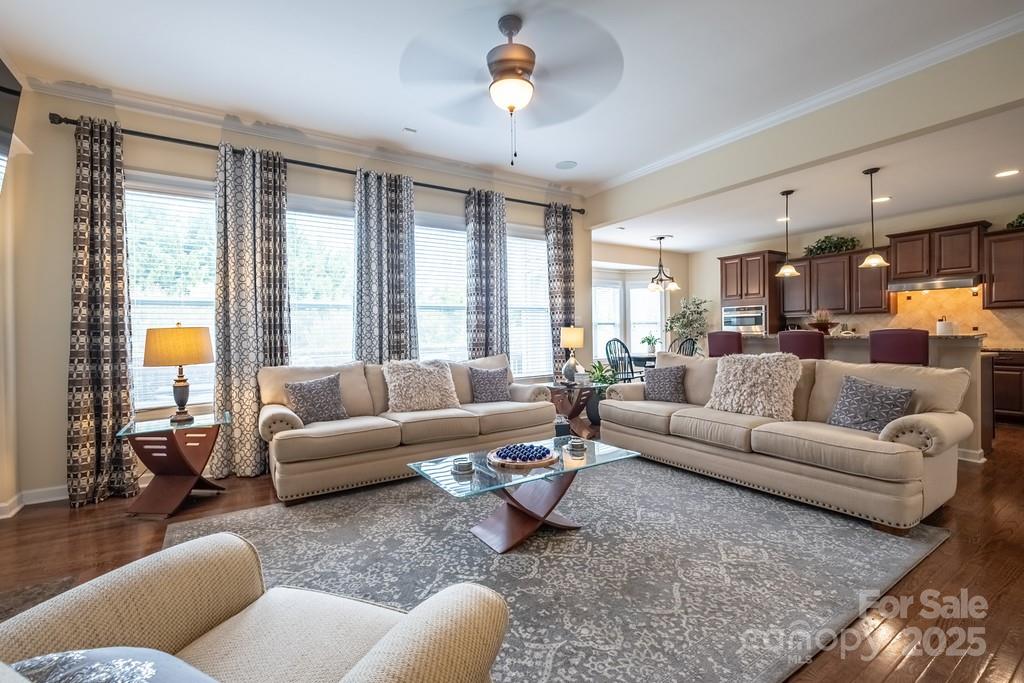 10326 Lemmon Avenue NW