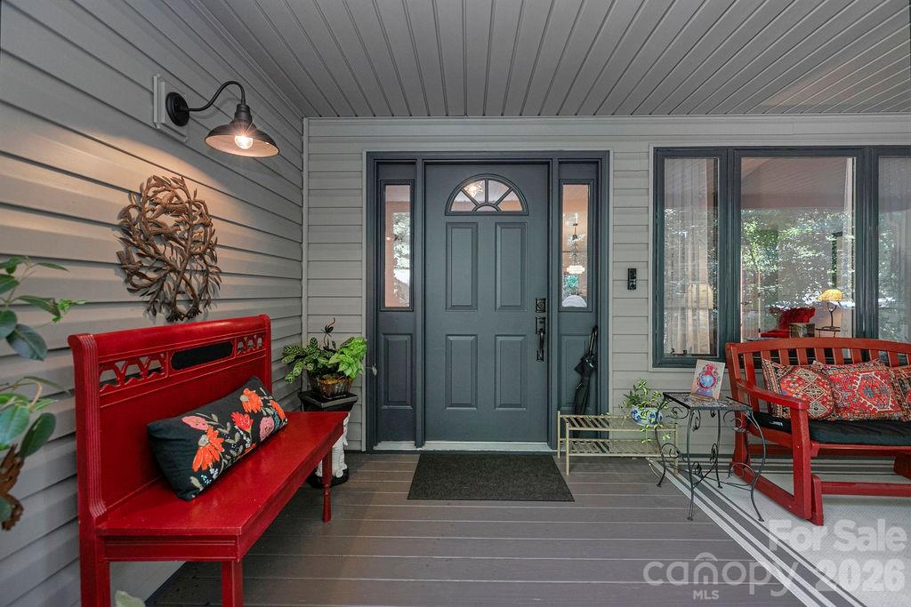 3125 Connestee Trail