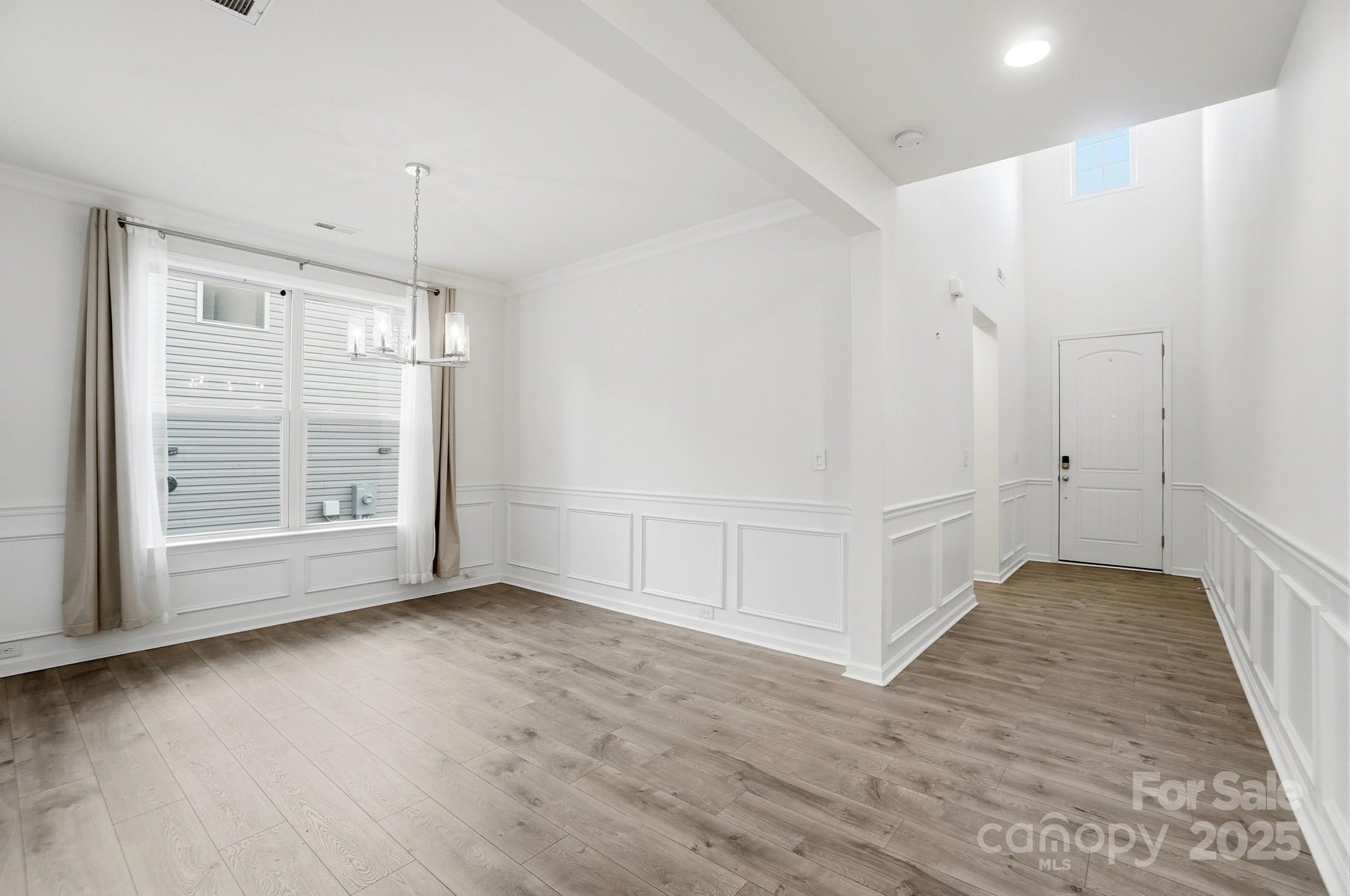 4325 Hunton Dale Road NW