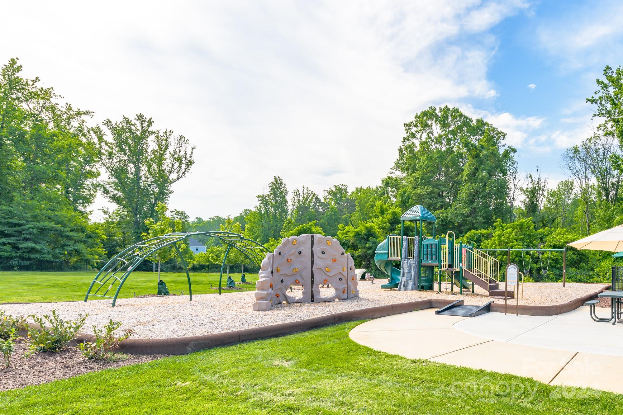 Mirabella - Residential