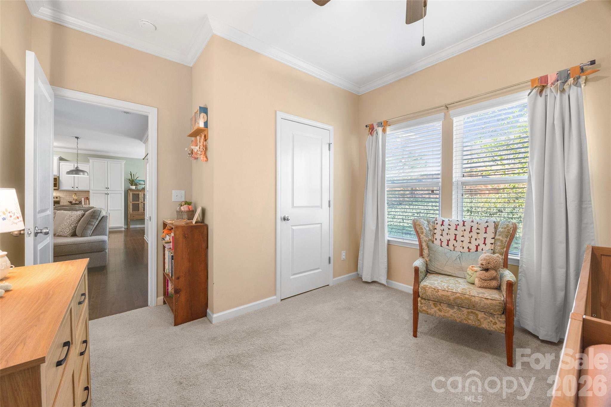 Ellis Pond - Residential