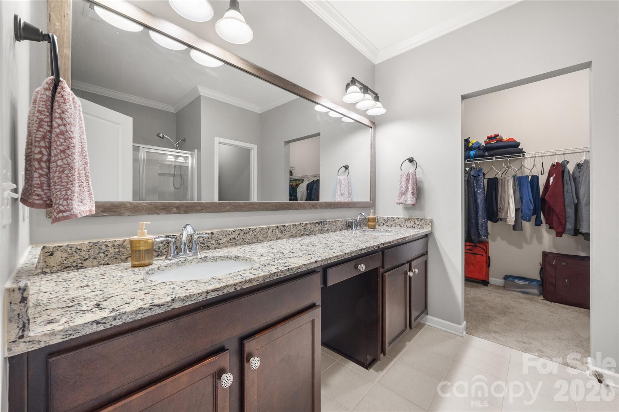 Ellis Pond - Residential