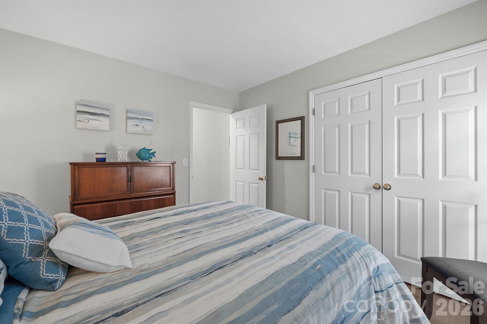 Lake Crest - Residential