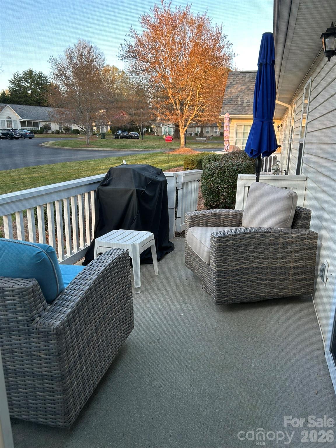 Lake Crest - Residential