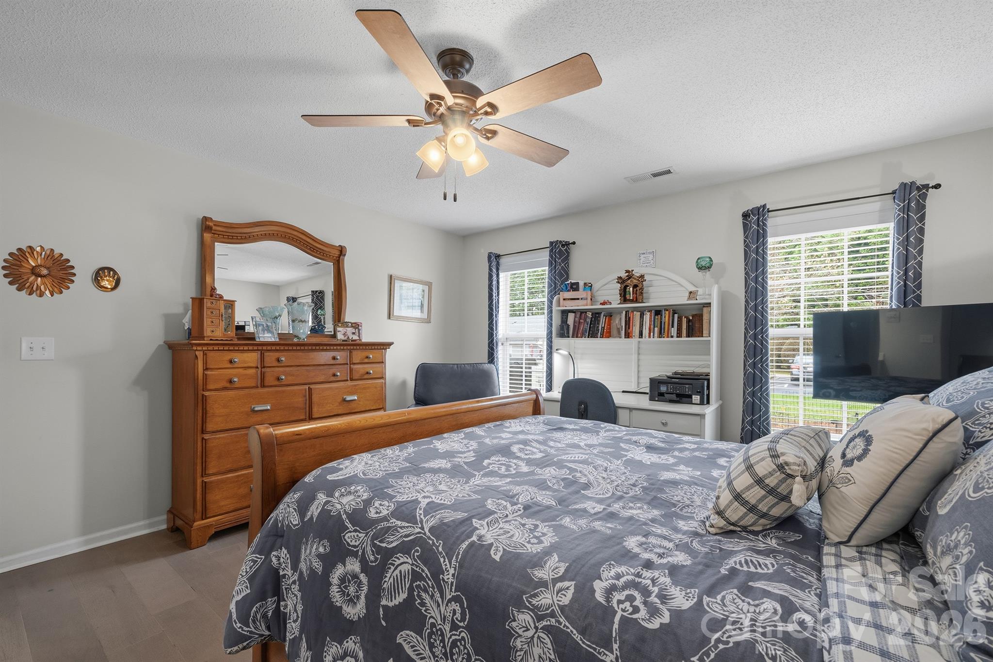 Lake Crest - Residential