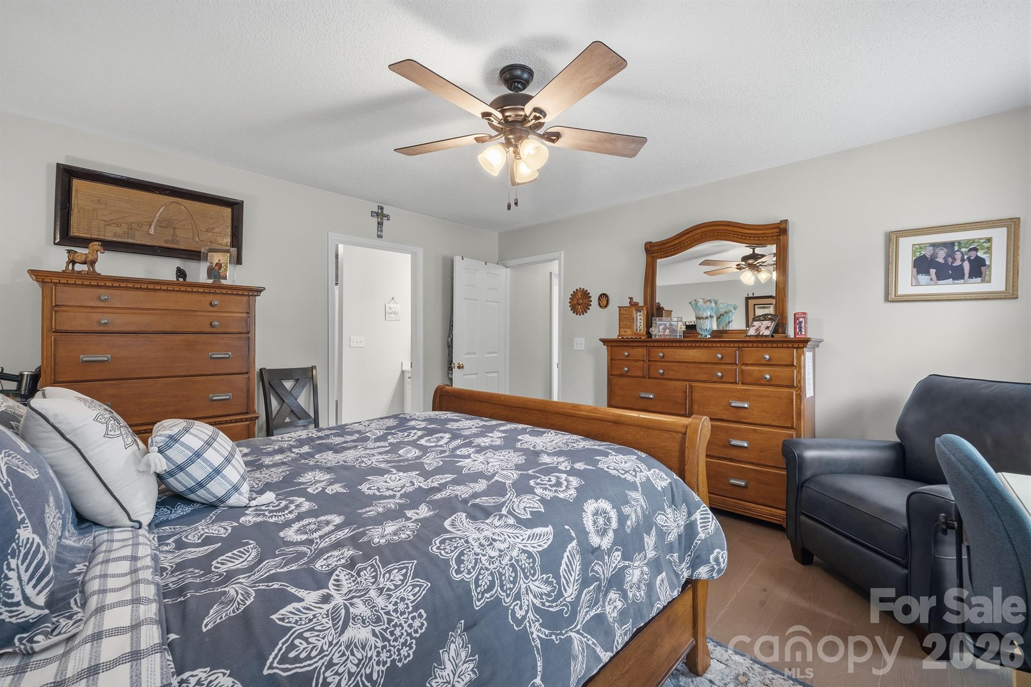 Lake Crest - Residential