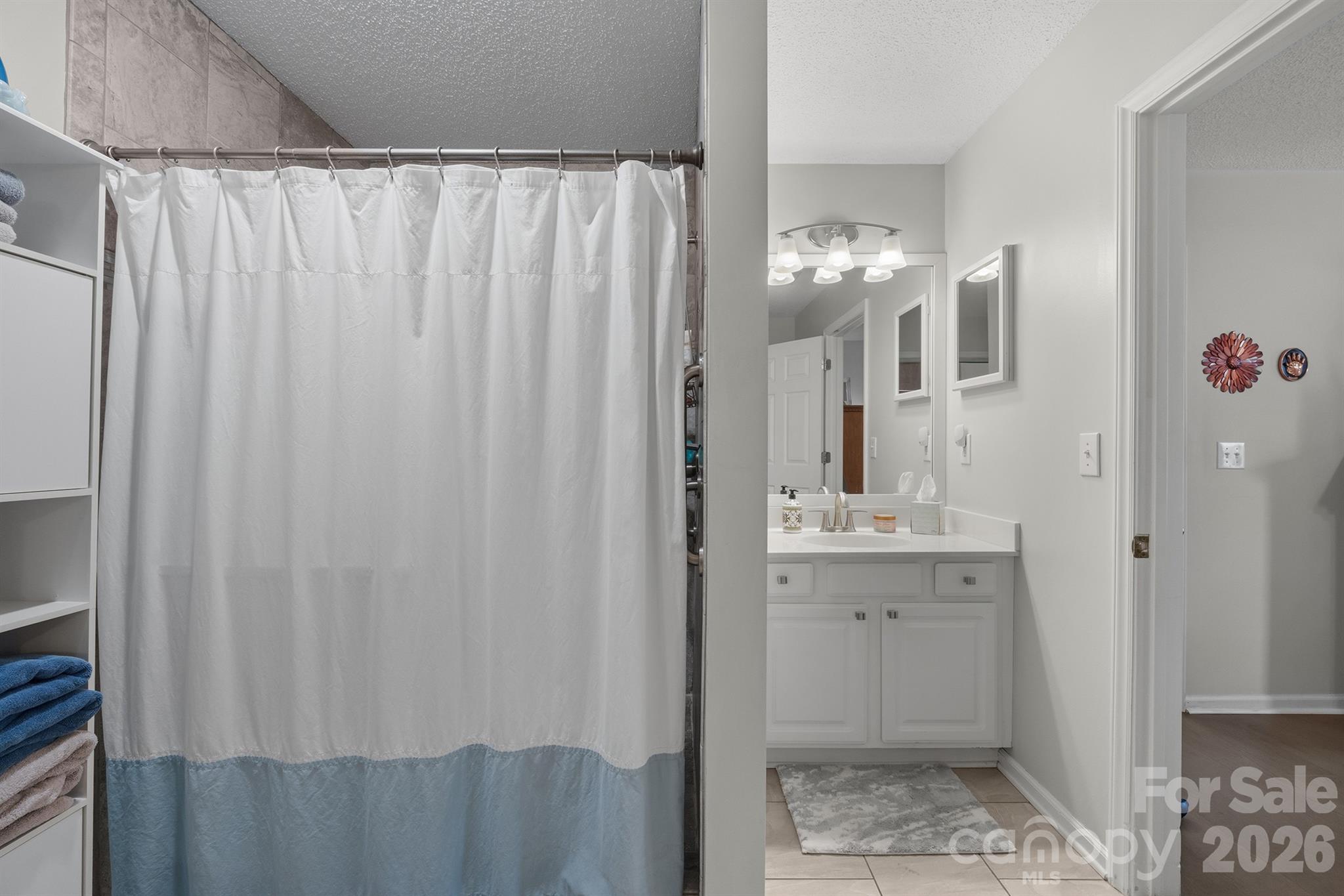 Lake Crest - Residential