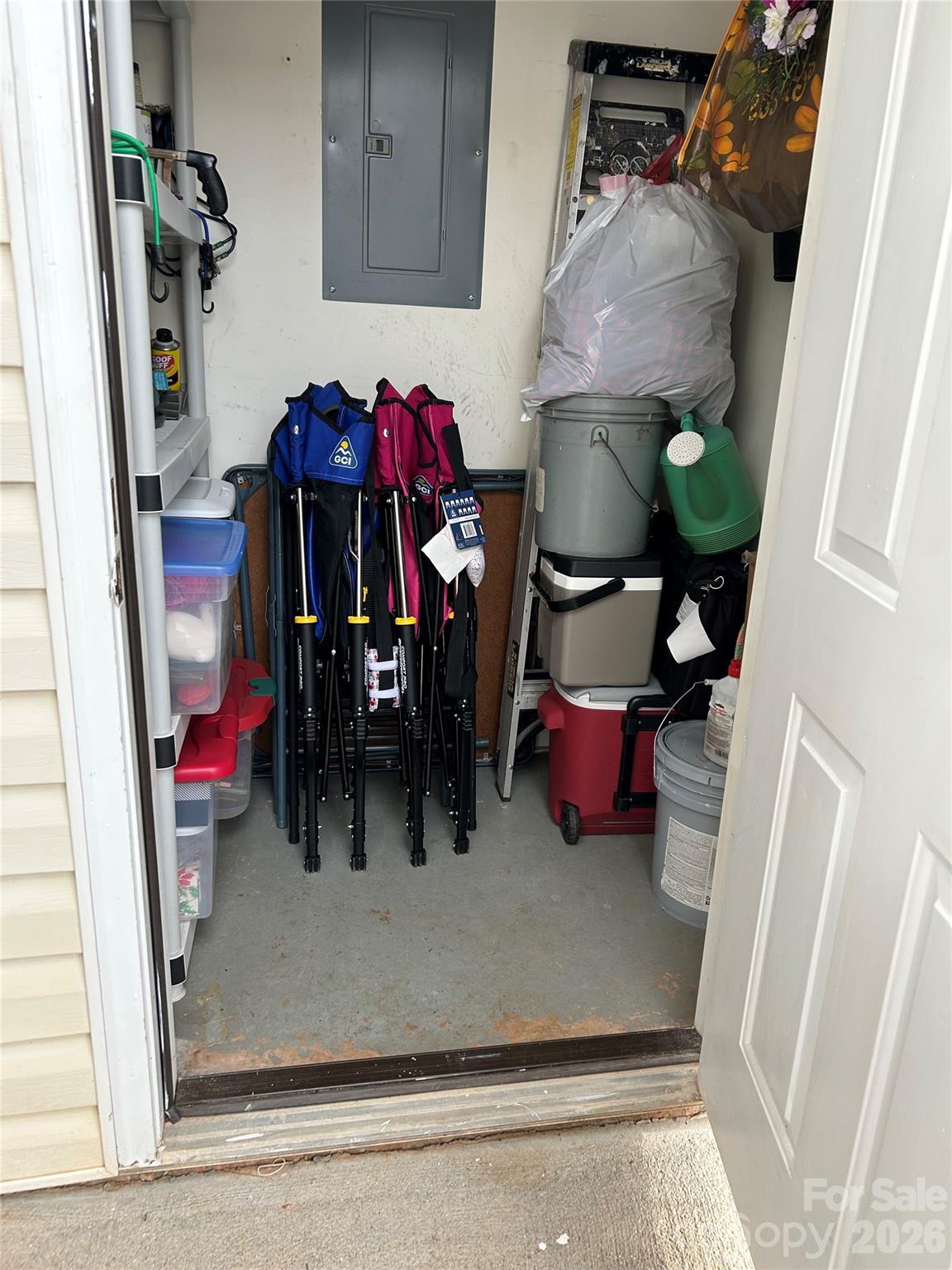 Lake Crest - Residential