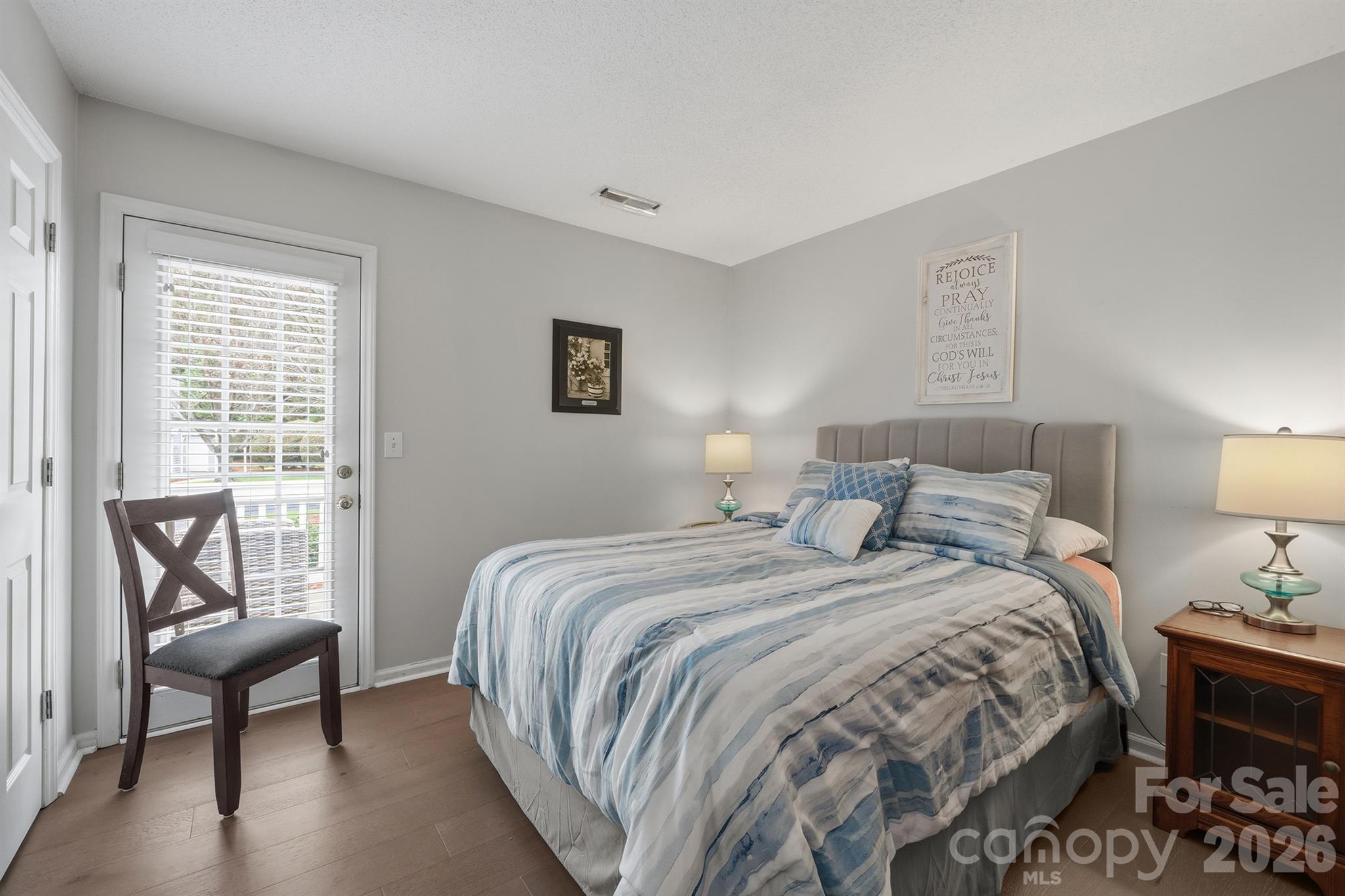 Lake Crest - Residential