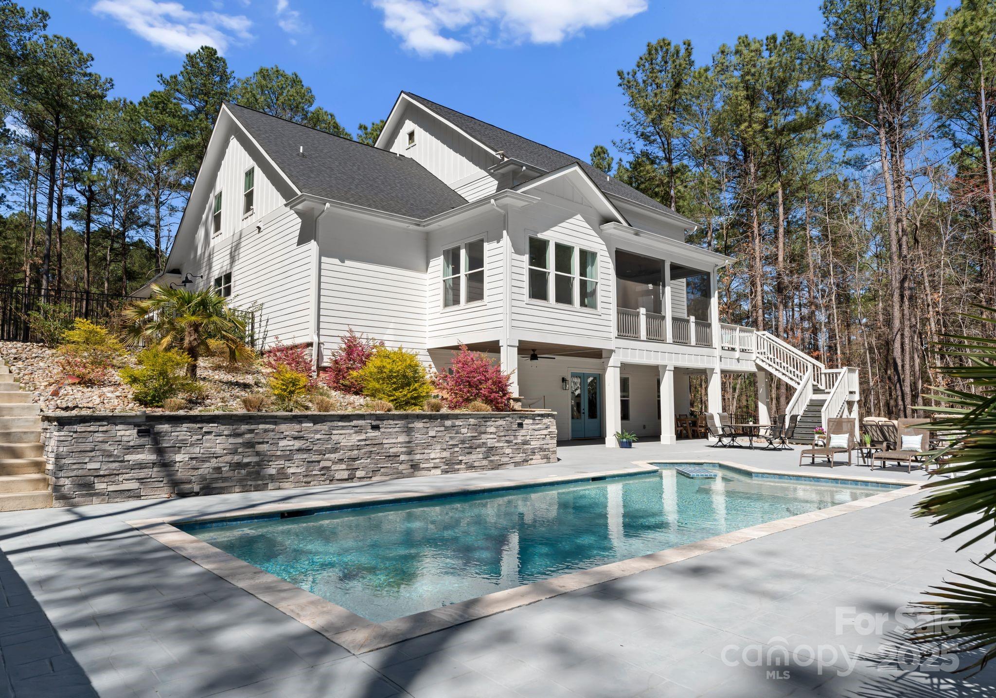 Pebble Bay - Residential