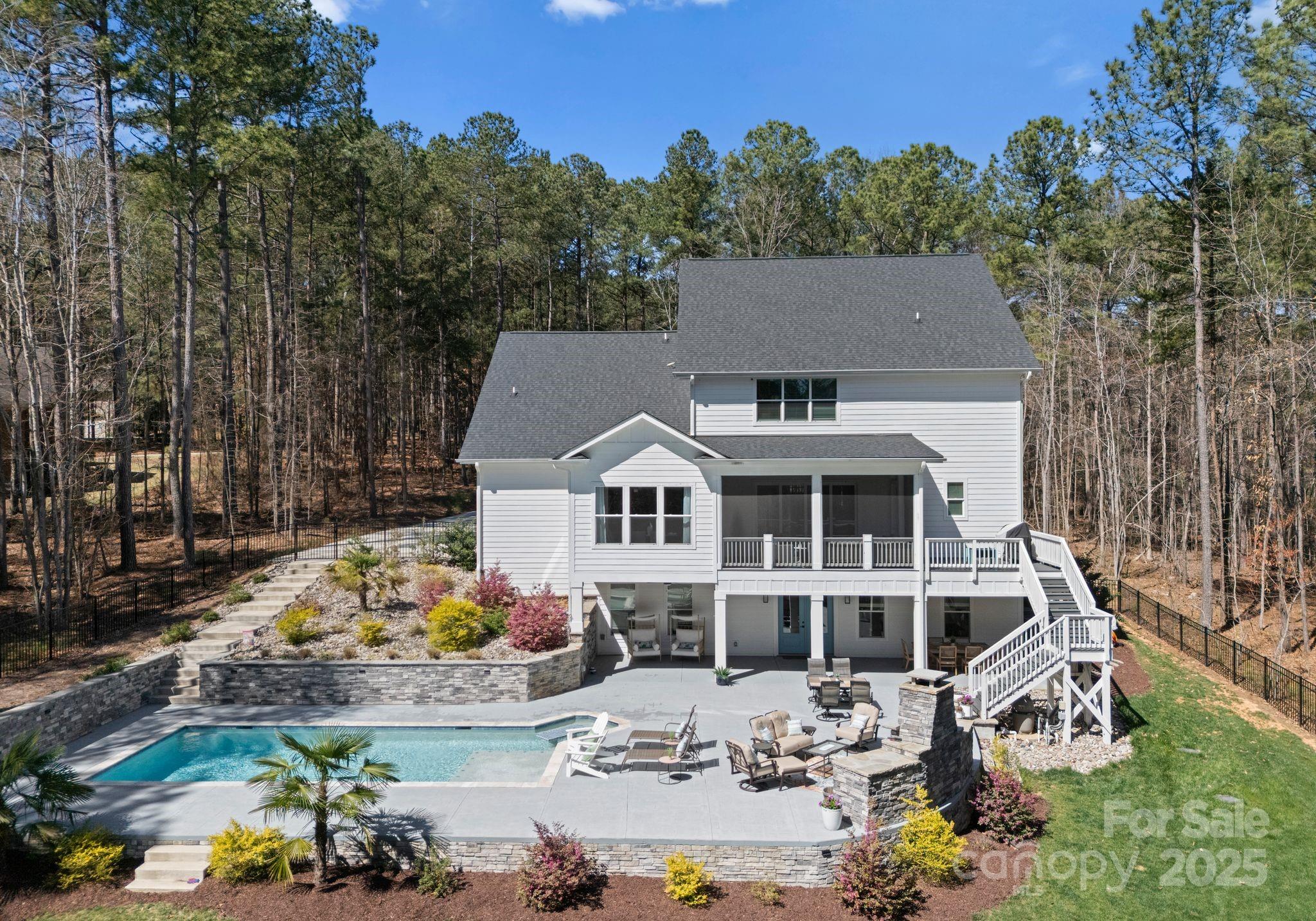 Pebble Bay - Residential