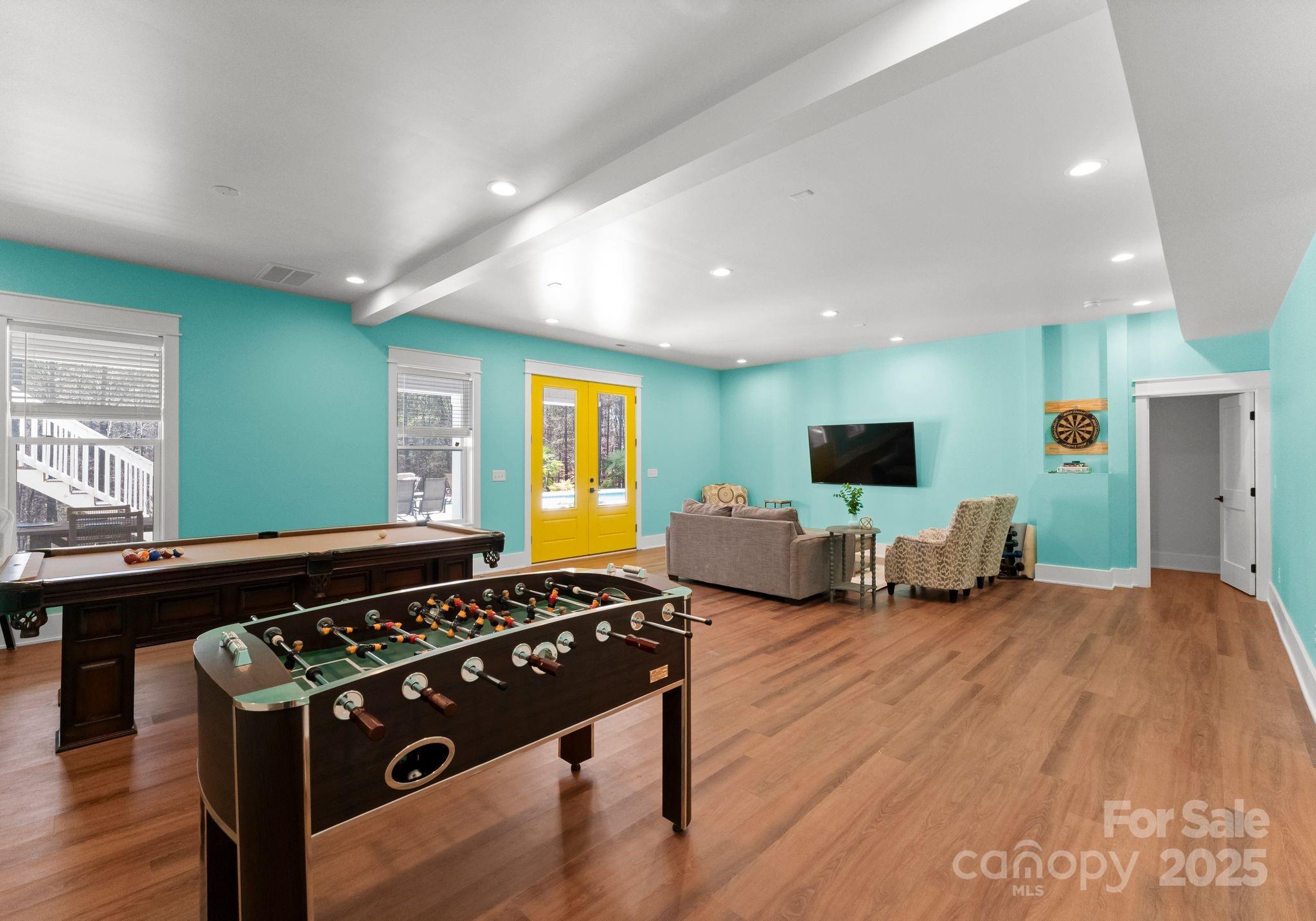 Pebble Bay - Residential