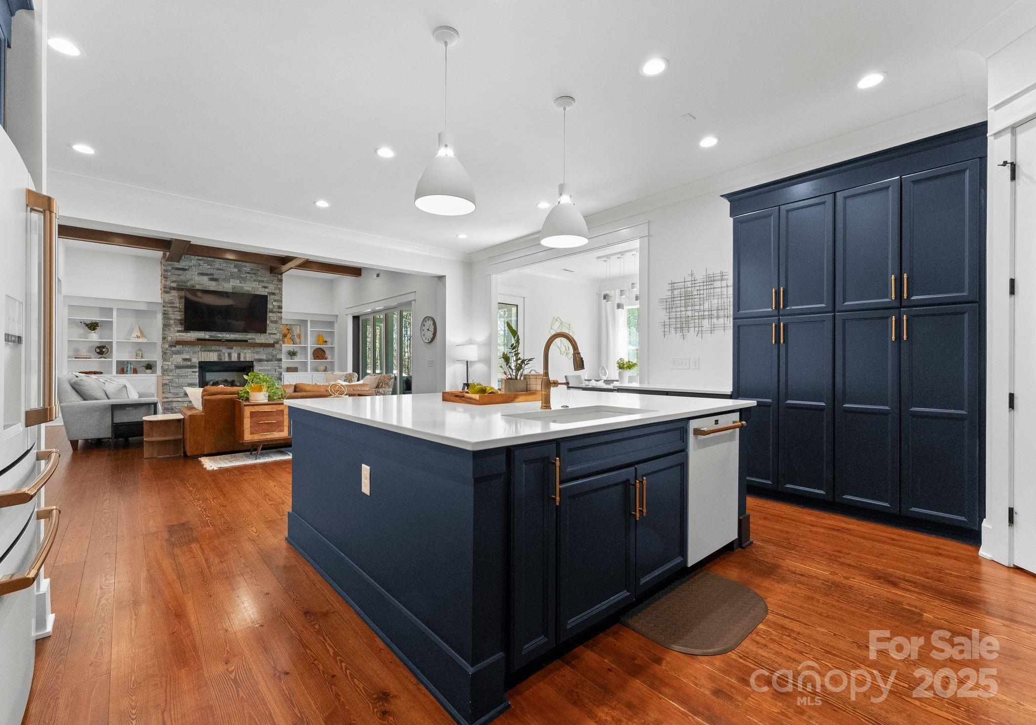 7322 Bay Ridge Drive