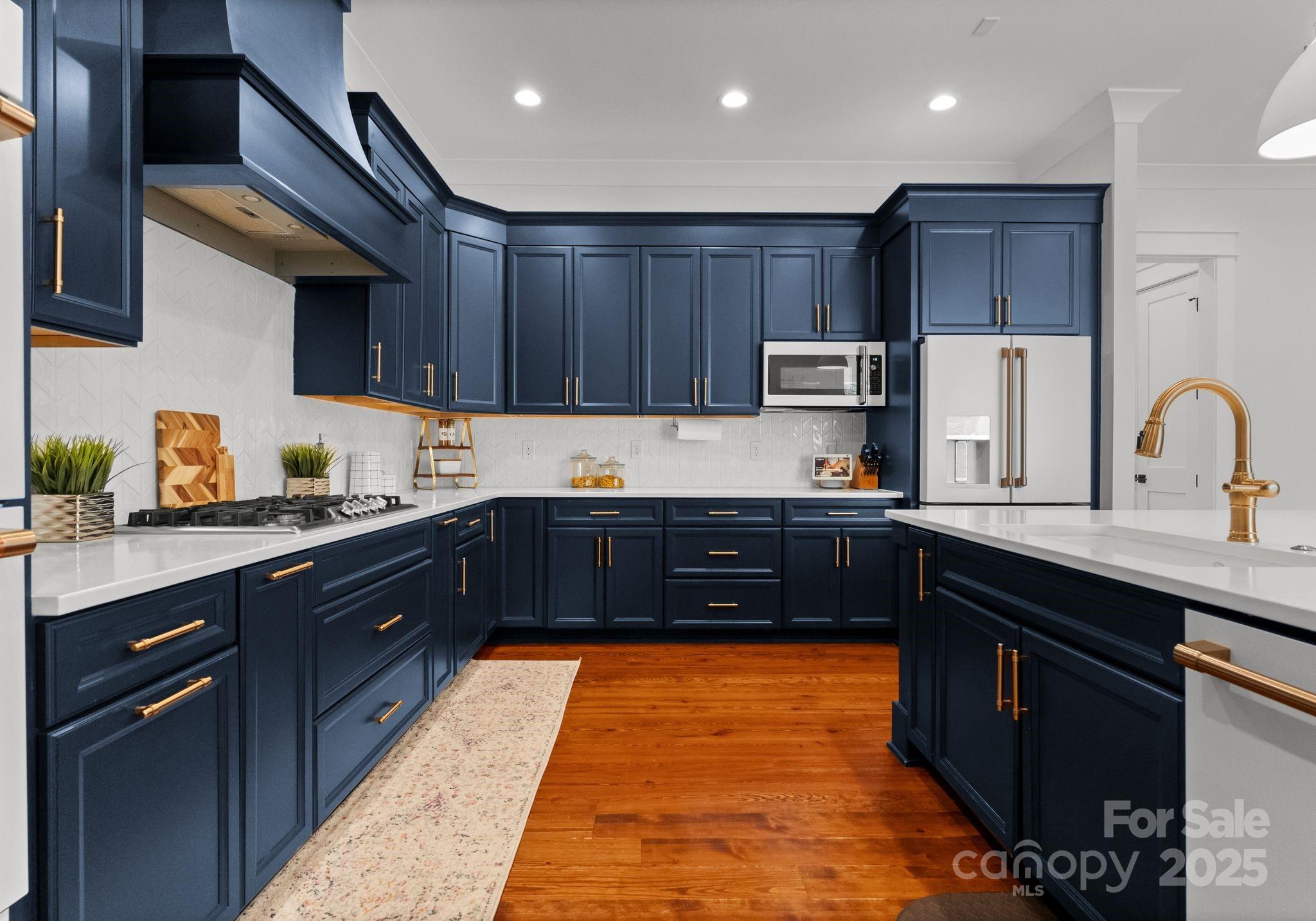 Pebble Bay - Residential