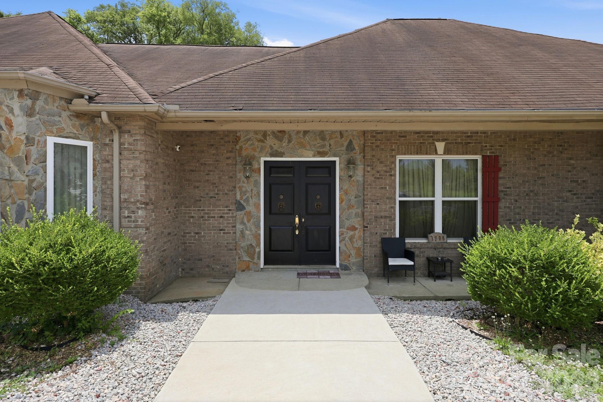 1803 Wilton Gate Drive