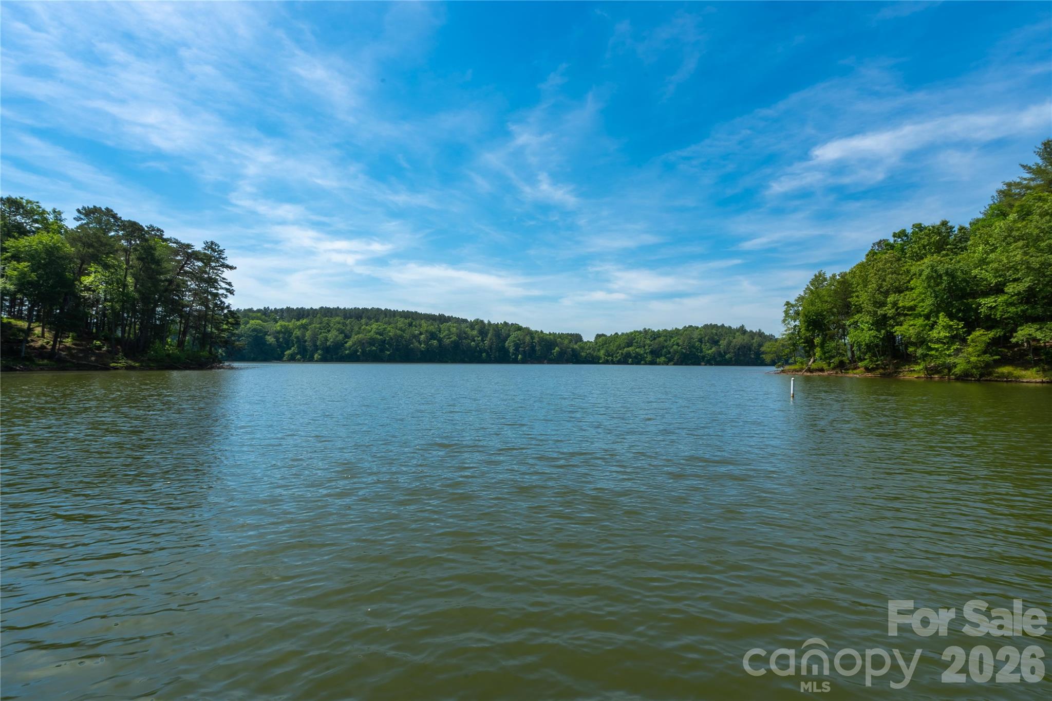 The Waterfront Club - Land