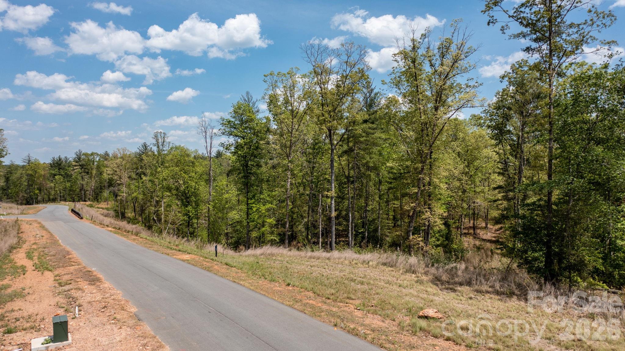 The Waterfront Club - Land