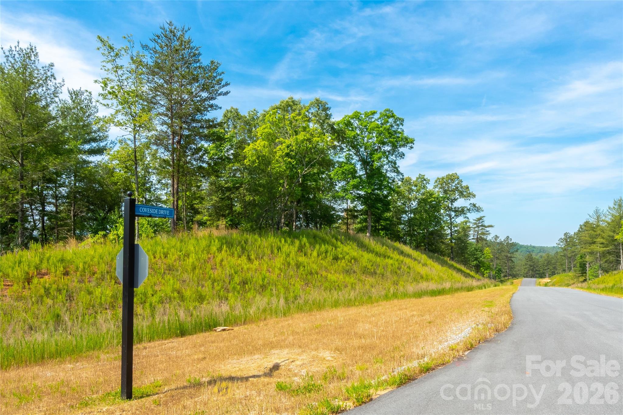 The Waterfront Club - Land