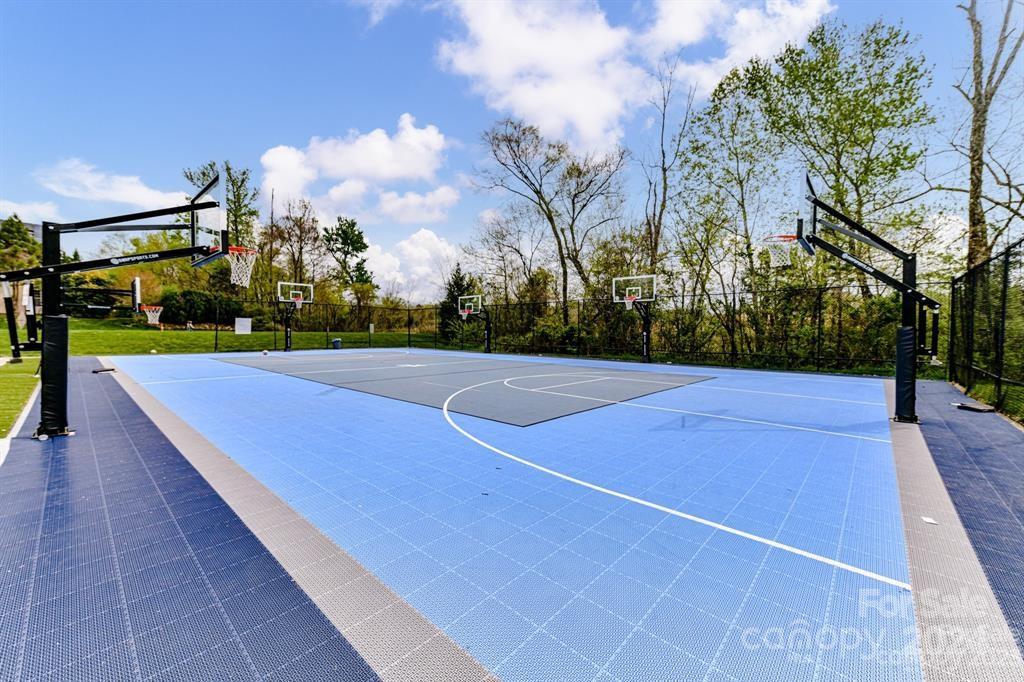 Moss Creek Village - Residential