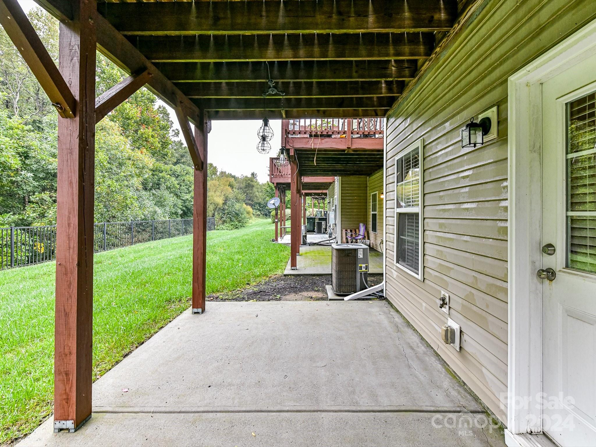 Moss Creek Village - Residential