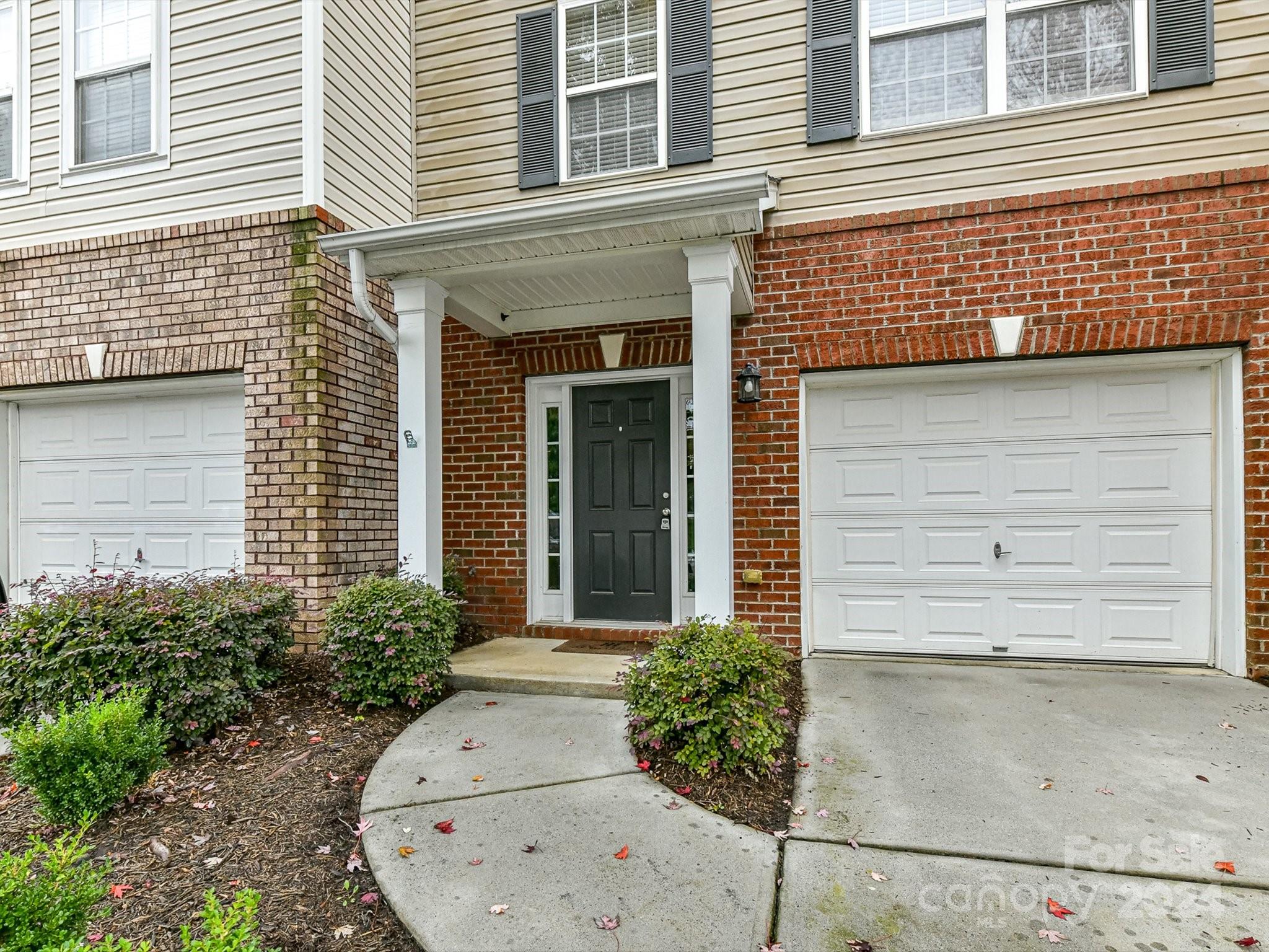 Moss Creek Village - Residential