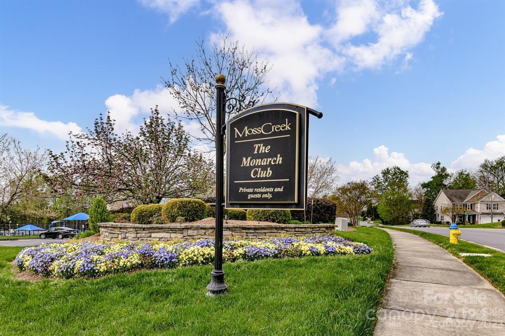 Moss Creek Village - Residential