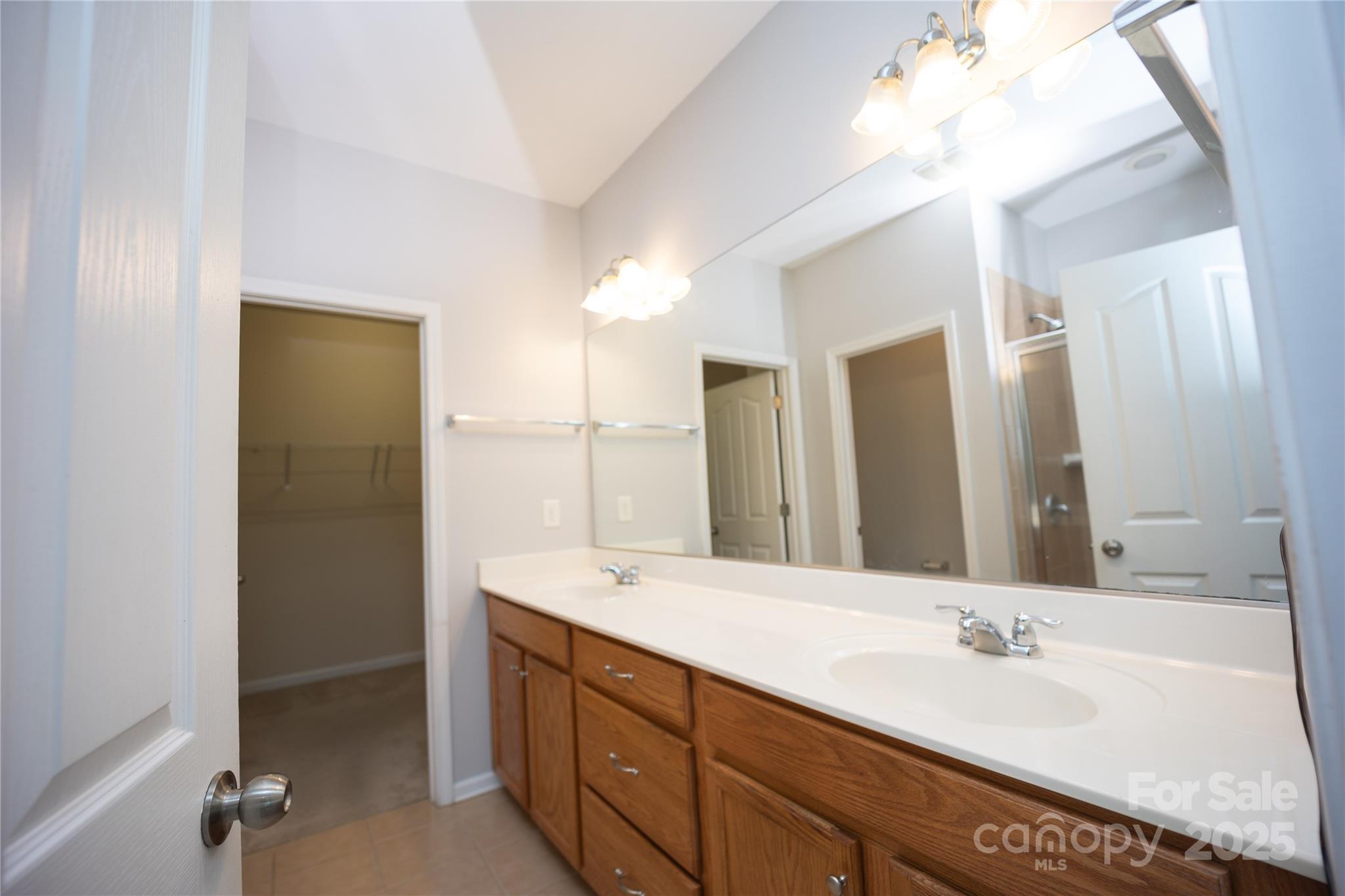 Bridge Pointe - Residential