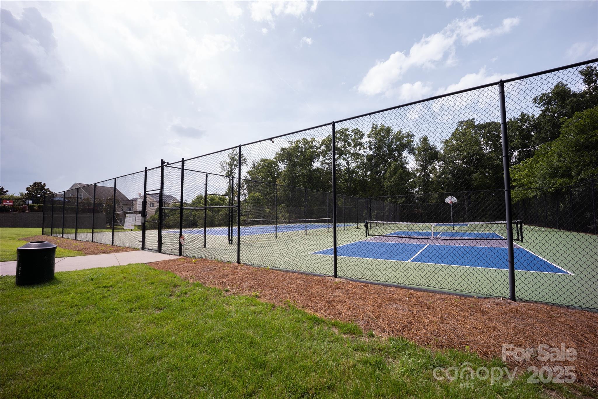 Bridge Pointe - Residential