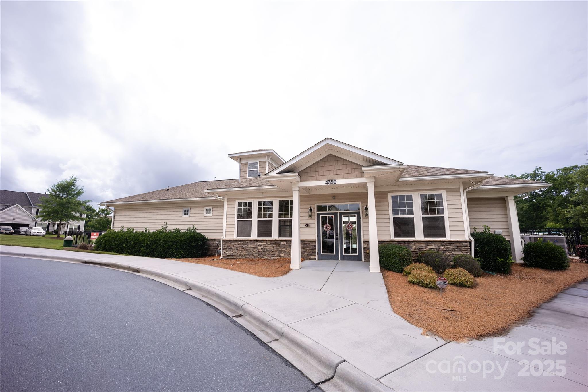 Bridge Pointe - Residential