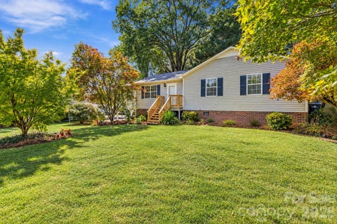 Photo of 217 23rd Street NW, Hickory, NC 28601 (MLS # 4430349)