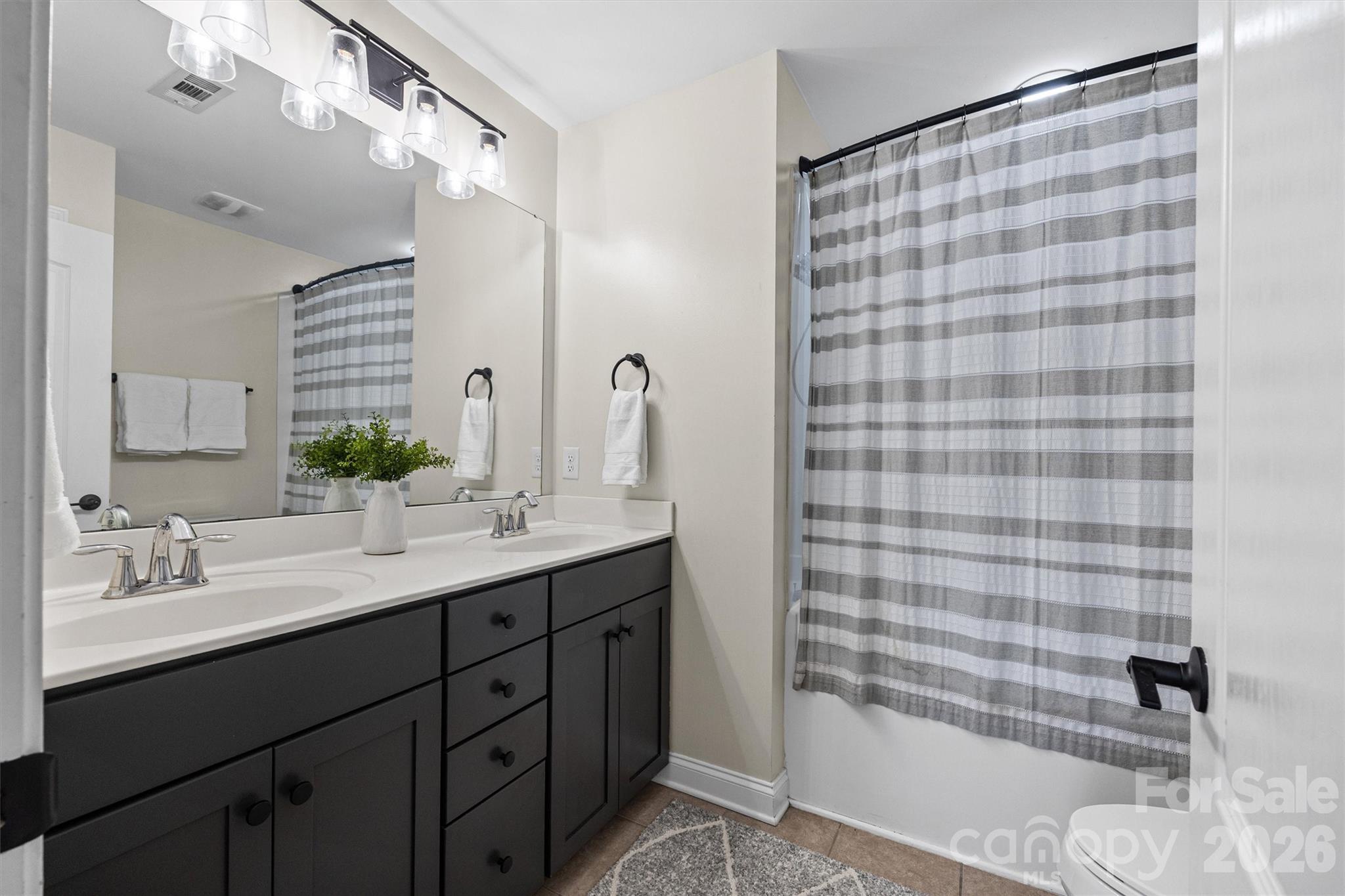 Lela Court - Residential