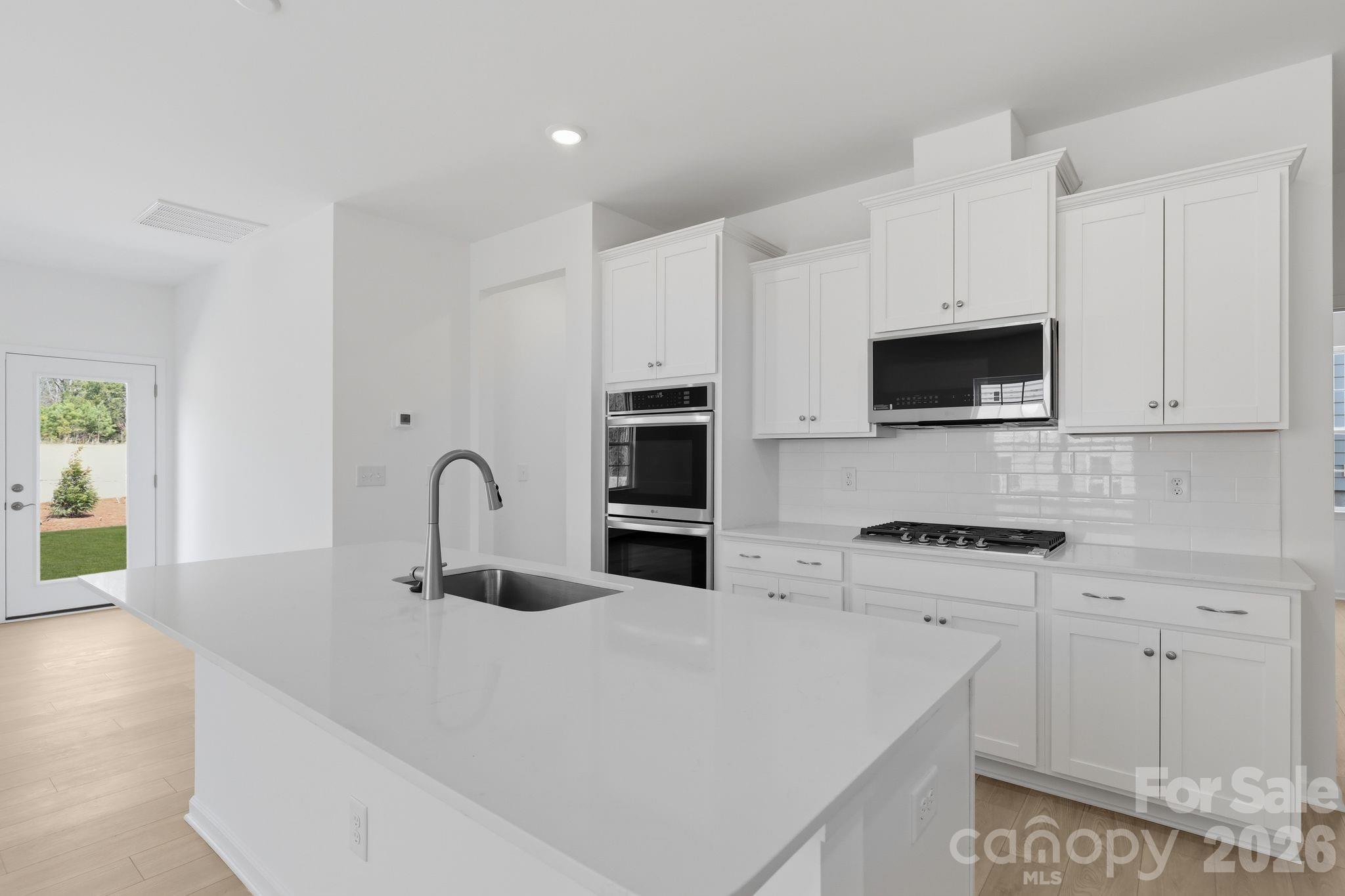 Roselyn - Residential