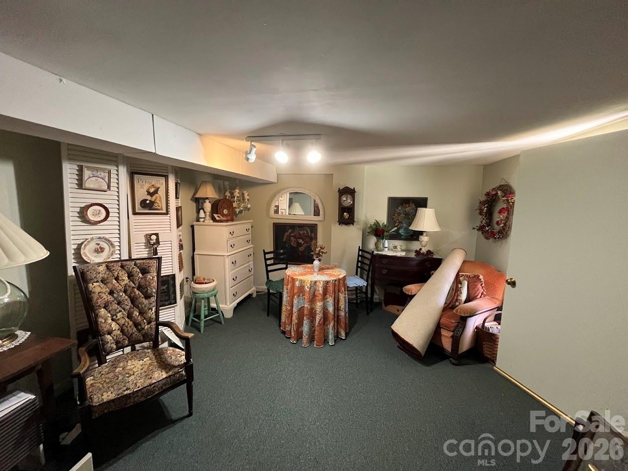 Glen Cannon - Residential