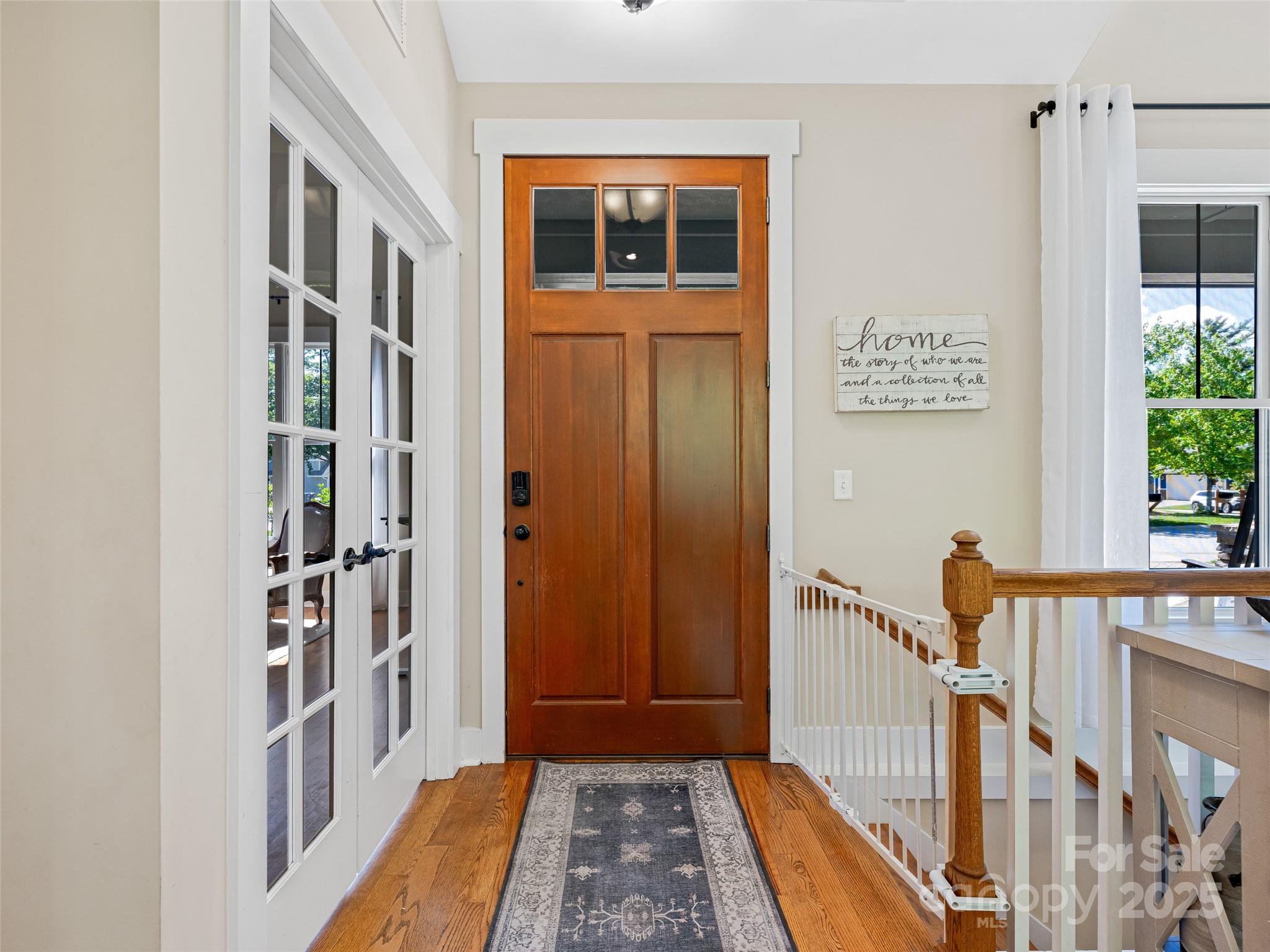 207 Hogans View Circle