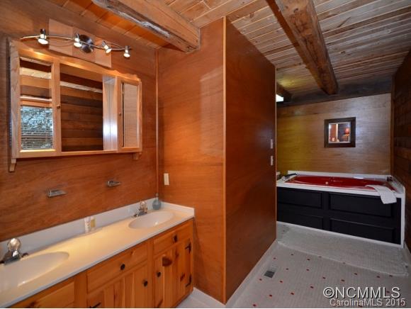 Rumbling Bald on Lake Lure - Residential