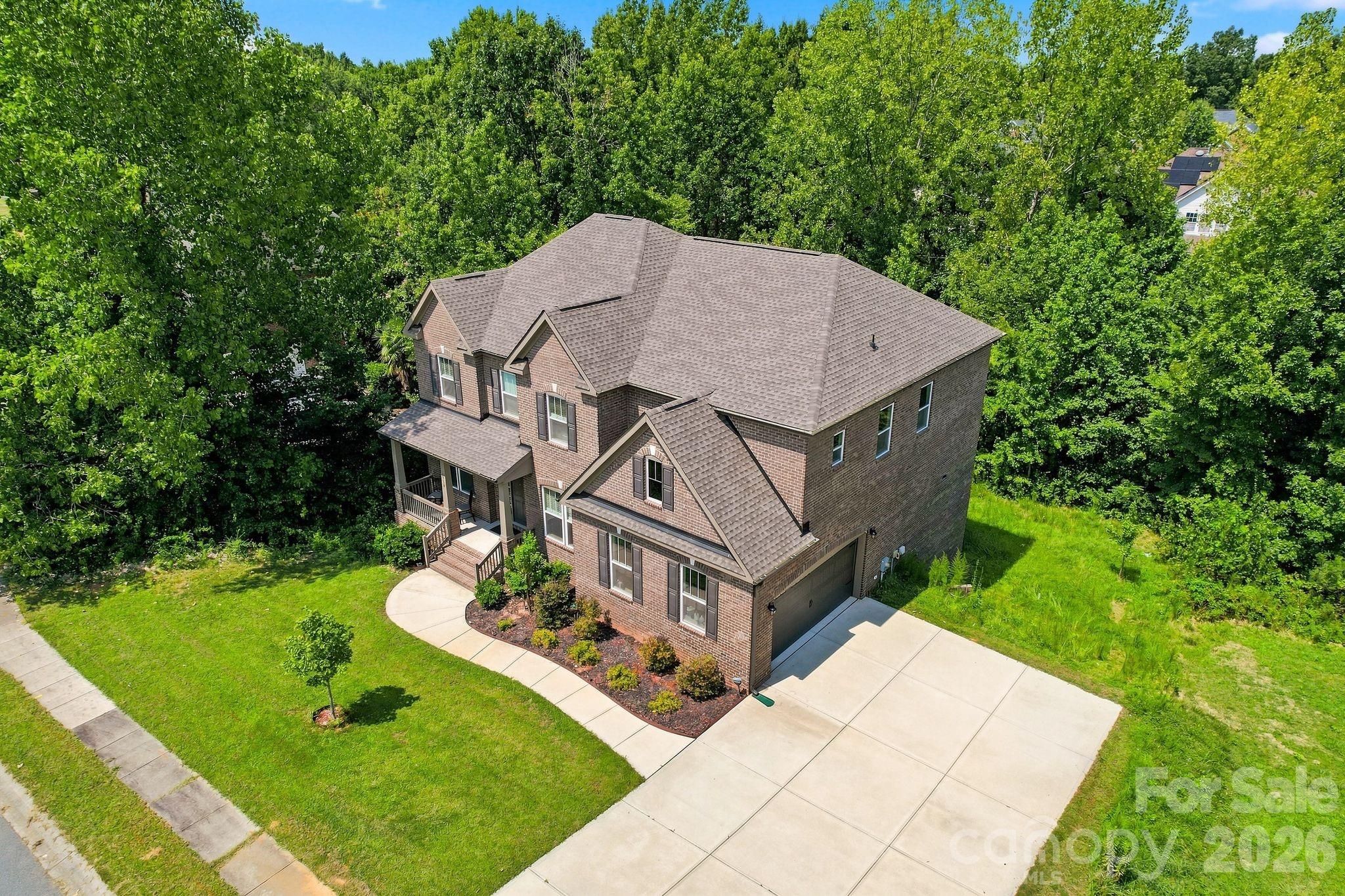 1310 Bershire Lane L13