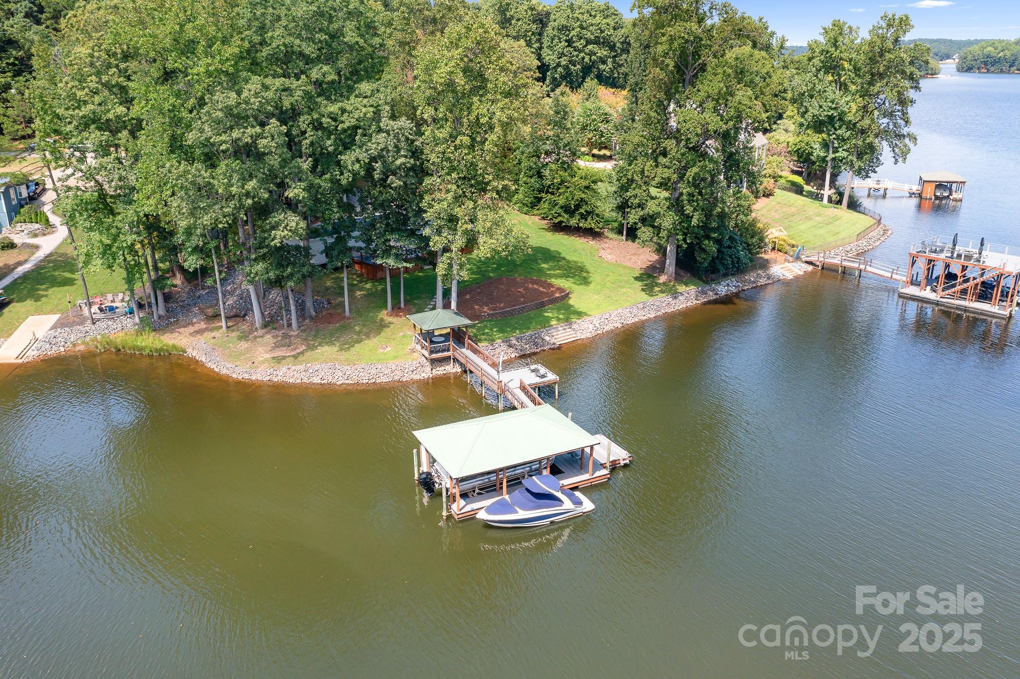 204 Lakeview Shores Loop