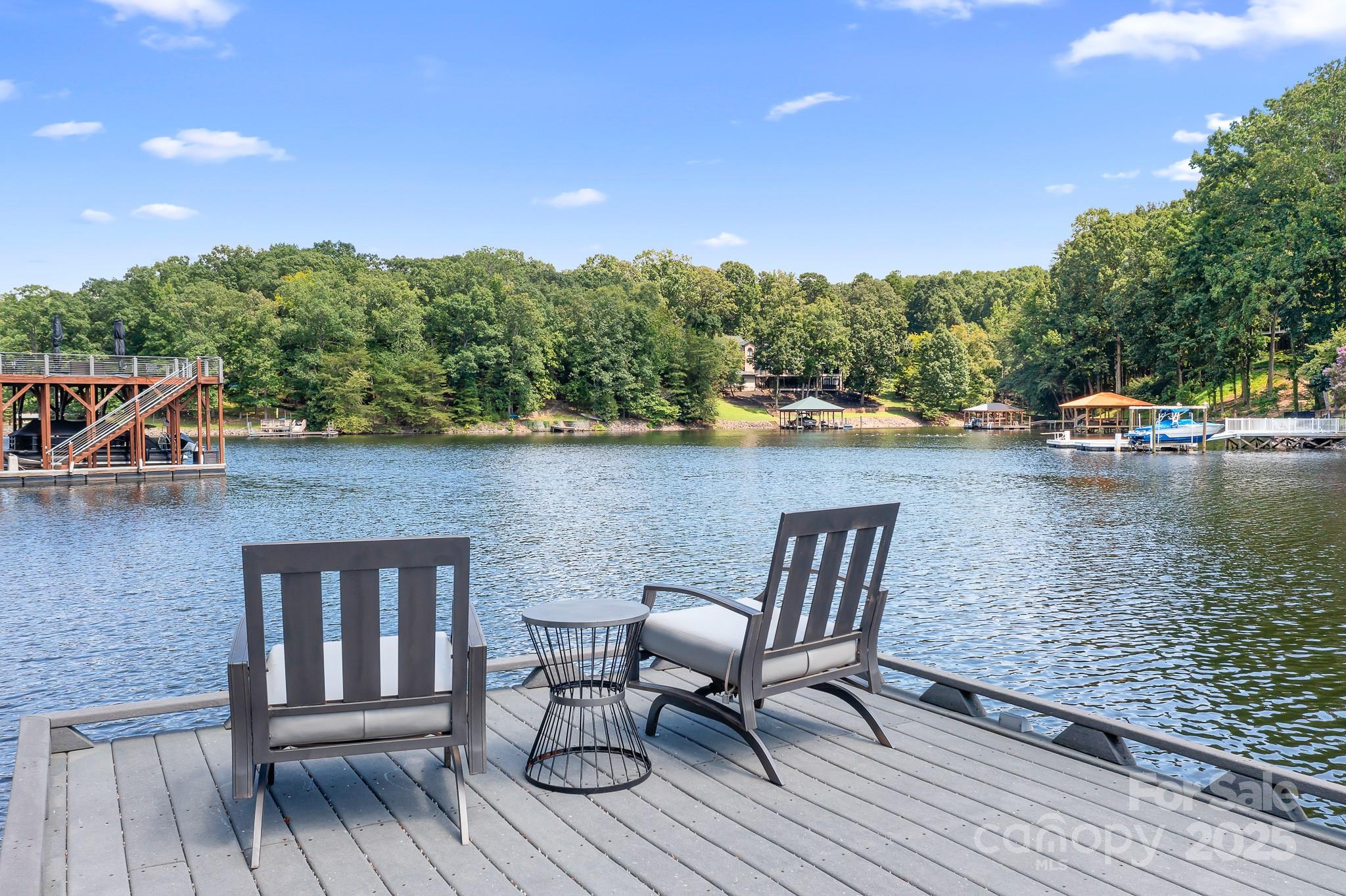 204 Lakeview Shores Loop