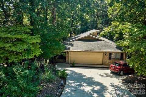 Photo of 9 Cove Road, Lake Wylie, SC 29710 (MLS # 4418625)