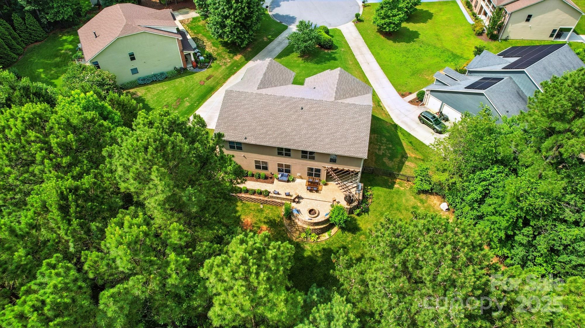 110 St Sophia Court
